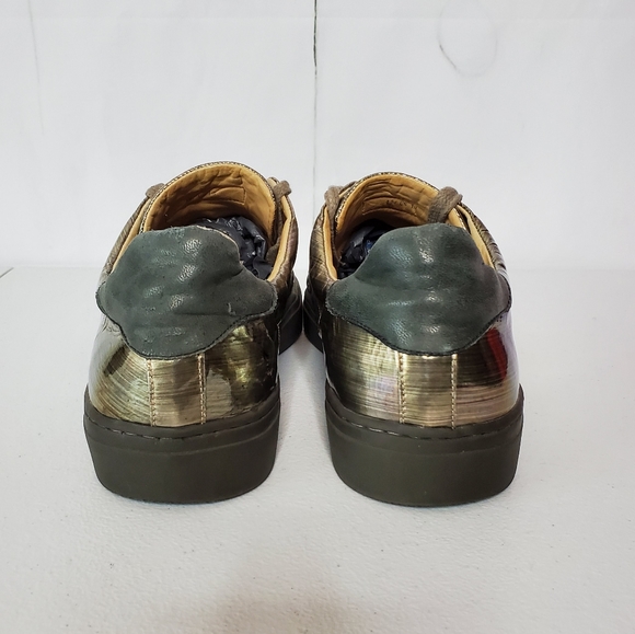*SOLD* Rag & Bone Metallic Leather Low Top Sneakers 13 - Picture 3 of 11